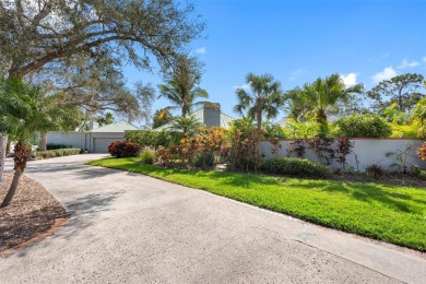 Imagine living in a villa that truly feels like home, with a on Bardmoor Golf and Tennis Club in Florida - for sale on GolfHomes.com, golf home, golf lot