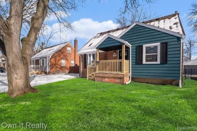 Welcome to your dream home in the highly sought-after Red Run on Red Run Golf Club in Michigan - for sale on GolfHomes.com, golf home, golf lot