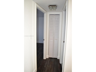 Great price reduction on a ready to enjoy condo in Phase 3! on Sunrise Lakes Phase III in Florida - for sale on GolfHomes.com, golf home, golf lot