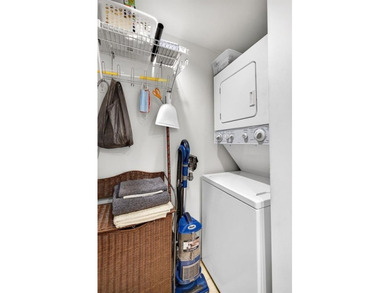 BEAUTIFUL 1 BEDRM-1+1/2 BATHRMS WITH INSIDE WASHER & DRYER on Wynmoor Golf Course in Florida - for sale on GolfHomes.com, golf home, golf lot