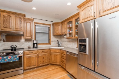 Discover this stunning ranch townhome located on Briarwood Golf on Briarwood Club of Ankeny in Iowa - for sale on GolfHomes.com, golf home, golf lot