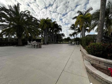 367 NW Foursome Lane on St. Lucie Trail Golf Club in Florida - for sale on GolfHomes.com, golf home, golf lot