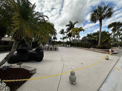 367 NW Foursome Lane on St. Lucie Trail Golf Club in Florida - for sale on GolfHomes.com, golf home, golf lot