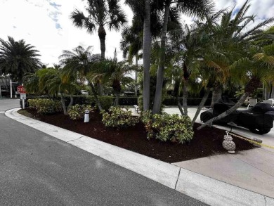 367 NW Foursome Lane on St. Lucie Trail Golf Club in Florida - for sale on GolfHomes.com, golf home, golf lot