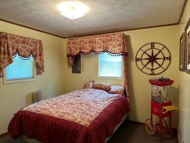 This home is a 3 bedroom, 2 bath home located only minutes from on Tennessean Golf Club in Tennessee - for sale on GolfHomes.com, golf home, golf lot