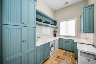 One or more photo(s) has been virtually staged. Welcome to the on The Renaisssance Vinoy Golf Club in Florida - for sale on GolfHomes.com, golf home, golf lot