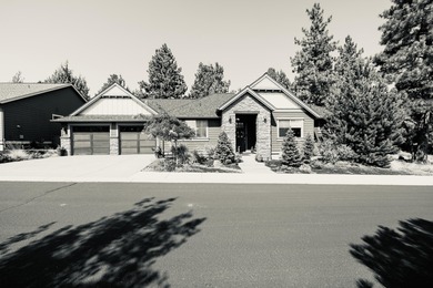 Action-Priced! A Beautifully crafted single-level home in on Rivers Edge Golf Resort in Oregon - for sale on GolfHomes.com, golf home, golf lot