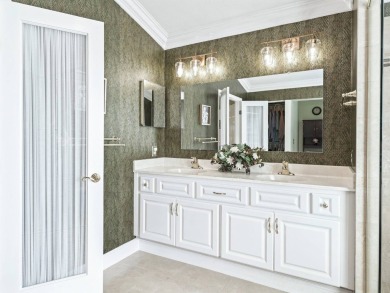 Beautiful and move-in-ready 3BR/2BA golf course home located in on Ocala Palms Golf and Country Club in Florida - for sale on GolfHomes.com, golf home, golf lot