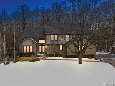 This stunning 4-bedroom, 3.5-bathroom home has been completely on Copper Creek in Michigan - for sale on GolfHomes.com, golf home, golf lot