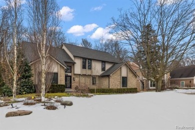 This stunning 4-bedroom, 3.5-bathroom home has been completely on Copper Creek in Michigan - for sale on GolfHomes.com, golf home, golf lot