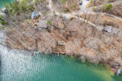 Homes on the lake are going for high prices (OVER $1,000,000) on Hide-A-Way Hills Golf Club in Ohio - for sale on GolfHomes.com, golf home, golf lot