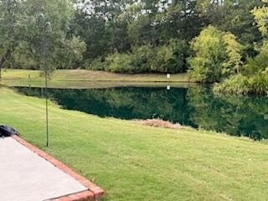 Charming 2BR/2BA  Brick  townhome in the Beautiful Black Creek on Black Creek Club in Tennessee - for sale on GolfHomes.com, golf home, golf lot