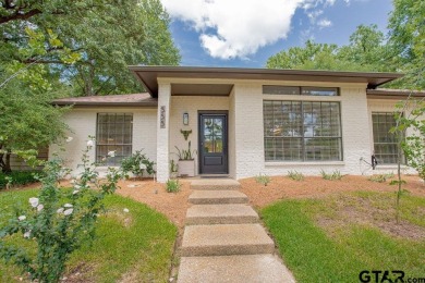Welcome to this Traditional, with a Modern flare, home that has on Hide-A-Way Lake Golf Course in Texas - for sale on GolfHomes.com, golf home, golf lot
