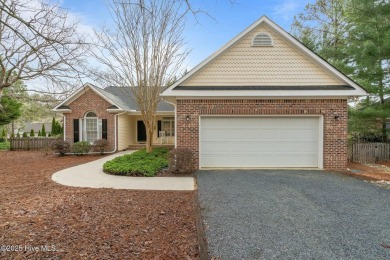 Charming Pinehurst home with Transferable Charter Membership.
 on Pinehurst Resort and Country Club in North Carolina - for sale on GolfHomes.com, golf home, golf lot
