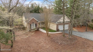 Charming Pinehurst home with Transferable Charter Membership.
 on Pinehurst Resort and Country Club in North Carolina - for sale on GolfHomes.com, golf home, golf lot