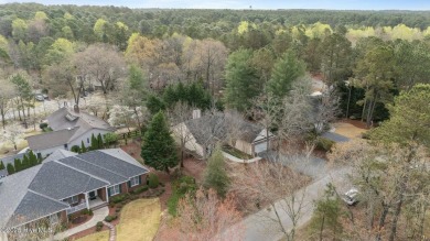 Charming Pinehurst home with Transferable Charter Membership.
 on Pinehurst Resort and Country Club in North Carolina - for sale on GolfHomes.com, golf home, golf lot