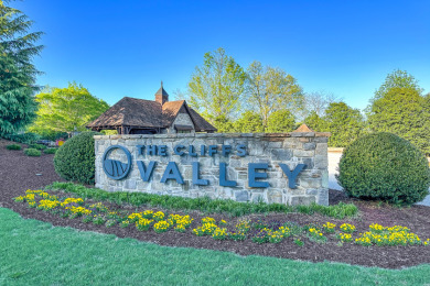 PRICED TO SELL WITH BUYER BONUS!   on The Cliffs Valley Golf Course in South Carolina - for sale on GolfHomes.com, golf home, golf lot
