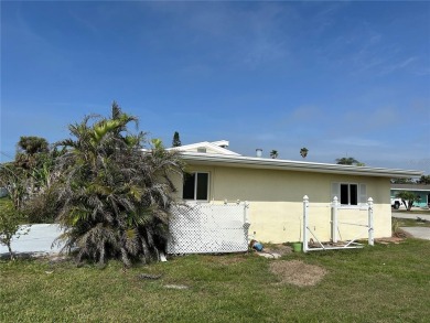 Fixer-Upper in Prime South Venice Location, Steps to the on Jacaranda West Country Club in Florida - for sale on GolfHomes.com, golf home, golf lot