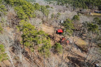 Nestled in the heart of the scenic Pineywoods, this charming on Pine Dunes Golf Course in Texas - for sale on GolfHomes.com, golf home, golf lot