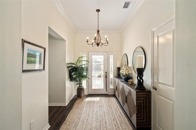 ~2022 ROOF, HVAC & HOT WATER HEATER~ ~LARGE, ENCLOSED & PRIVATE on Pennbrooke Fairways in Florida - for sale on GolfHomes.com, golf home, golf lot