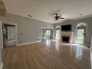 Welcome to Highland Lakes! This one owner home is all brick, one on Gibson Bay Golf Course in Kentucky - for sale on GolfHomes.com, golf home, golf lot