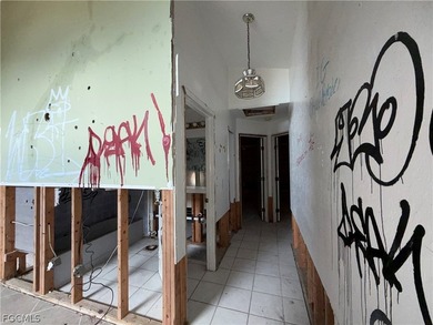 If you are looking for a project that allows you to start truly on Burnt Store Golf Club in Florida - for sale on GolfHomes.com, golf home, golf lot