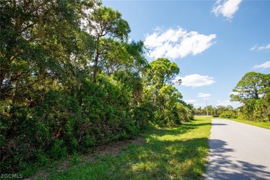 Great residential lot in the up and coming, deed restricted on Rotonda Golf and Country Club The Palms Course in Florida - for sale on GolfHomes.com, golf home, golf lot
