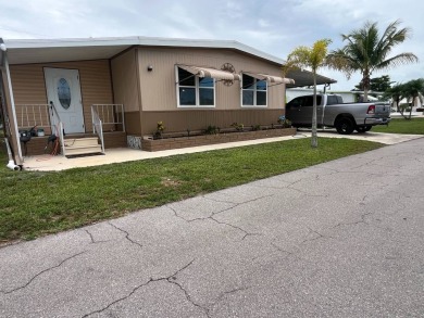 Gorgeous totally remodeled home!!  1,100 Sq Ft.  Addition 3rd on Six Lakes Country Club in Florida - for sale on GolfHomes.com, golf home, golf lot