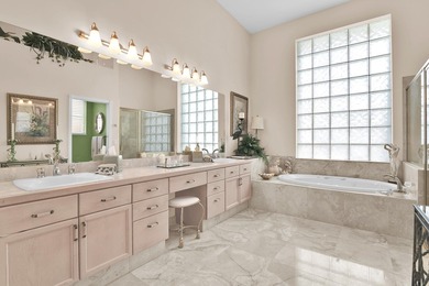 GATED COMMUNITY Pine Tree Golf Club living in this 4BR/3BA on Pine Tree Golf Club in Florida - for sale on GolfHomes.com, golf home, golf lot