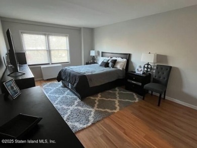Location! Location! Location! Welcome to this spacious updated on Silver Lake Golf Course in New York - for sale on GolfHomes.com, golf home, golf lot