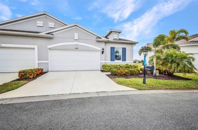 Looking for sunshine, serenity, and resort-style amenities? This on Kings Gate Golf Club in Florida - for sale on GolfHomes.com, golf home, golf lot