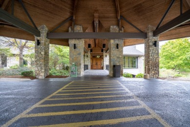 Gorgeous, almost level lot in the prestigious Stonebridge on Ledgestone Country Club and Golf Course in Missouri - for sale on GolfHomes.com, golf home, golf lot