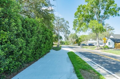 SELLER JUST HAD HOME INSPECTED WITH NEW INSURANCE COMPANY. HOME on Casselberry Golf Club in Florida - for sale on GolfHomes.com, golf home, golf lot