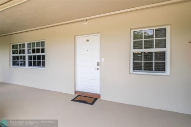 This 1st floor unit has a perfect blend of Comfort and on Oaks Country Club in Florida - for sale on GolfHomes.com, golf home, golf lot