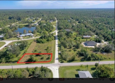 Corner lot with easy access to US 41 and I-75. Quiet on Seminole Lakes Country Club in Florida - for sale on GolfHomes.com, golf home, golf lot