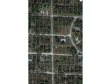 Corner lot with easy access to US 41 and I-75. Quiet on Seminole Lakes Country Club in Florida - for sale on GolfHomes.com, golf home, golf lot