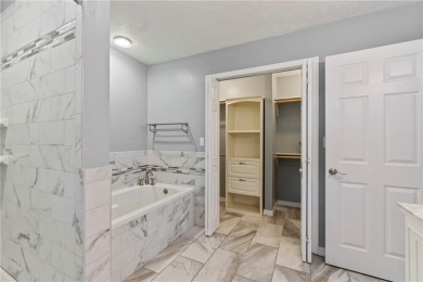 Welcome home to this beautiful 3-bedroom, 2-bath, single-level on Holiday Island Golf Course in Arkansas - for sale on GolfHomes.com, golf home, golf lot