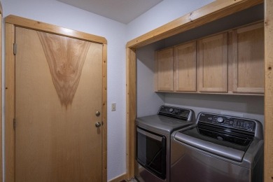 This beautifully designed home offers a spacious and on Tahoe Donner Golf Course in California - for sale on GolfHomes.com, golf home, golf lot