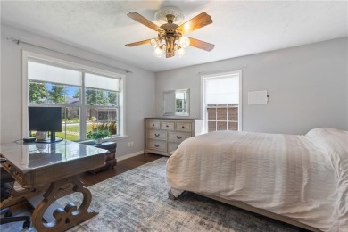 Welcome home to this beautiful 3-bedroom, 2-bath, single-level on Holiday Island Golf Course in Arkansas - for sale on GolfHomes.com, golf home, golf lot