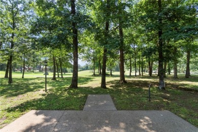 Welcome home to this beautiful 3-bedroom, 2-bath, single-level on Holiday Island Golf Course in Arkansas - for sale on GolfHomes.com, golf home, golf lot