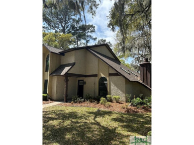 Experience luxury living in this fully renovated 3 bed 3 bath on La Vida Country Club in Georgia - for sale on GolfHomes.com, golf home, golf lot