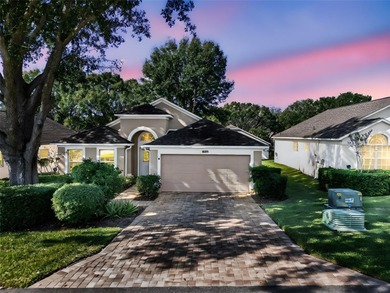 Indulge in the allure of this captivating 2 bedroom, 2 bathroom on Kings Ridge Golf Club in Florida - for sale on GolfHomes.com, golf home, golf lot