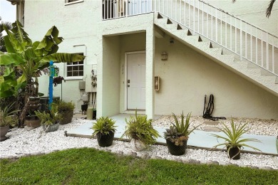 RARELY AVAILABLE condo in THE RETREAT AT BURNT STORE ISLES! This on Twin Isles Country Club in Florida - for sale on GolfHomes.com, golf home, golf lot