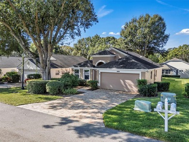 Indulge in the allure of this captivating 2 bedroom, 2 bathroom on Kings Ridge Golf Club in Florida - for sale on GolfHomes.com, golf home, golf lot