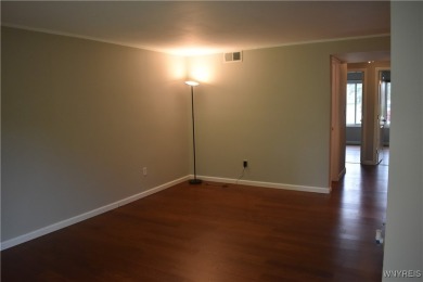 Welcome to 10 Southcreek Ct unit B in the highly sought after on Glen Oak Golf Course in New York - for sale on GolfHomes.com, golf home, golf lot