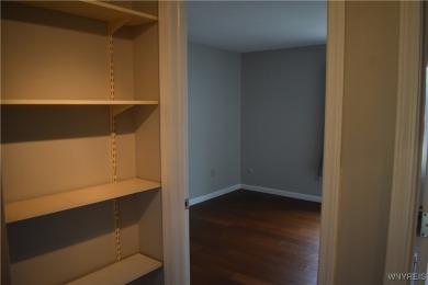 Welcome to 10 Southcreek Ct unit B in the highly sought after on Glen Oak Golf Course in New York - for sale on GolfHomes.com, golf home, golf lot