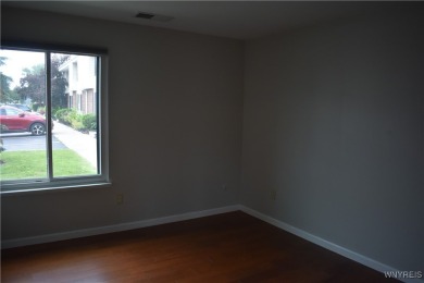 Welcome to 10 Southcreek Ct unit B in the highly sought after on Glen Oak Golf Course in New York - for sale on GolfHomes.com, golf home, golf lot