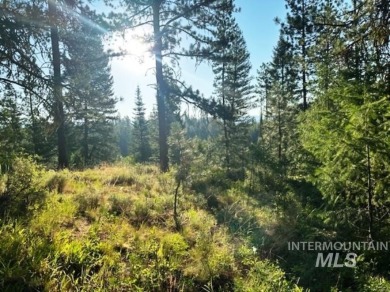 Looking for the perfect lot to build your dream cabin? This on Cascade Golf Course in Idaho - for sale on GolfHomes.com, golf home, golf lot