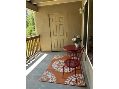 This beautiful 1722sf townhome boasts 3 primary suites and an on Forest Meadows Golf Course in California - for sale on GolfHomes.com, golf home, golf lot