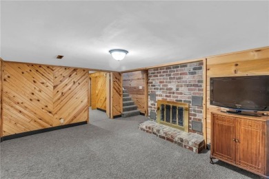 **Charming Ranch Home with Modern Updates and Prime Location**  
 on Cameron Memorial Golf Course in Missouri - for sale on GolfHomes.com, golf home, golf lot